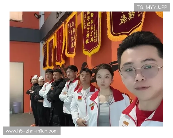 国际游泳教练在训练中推广恢复与营养周期化管理，游泳教练发展